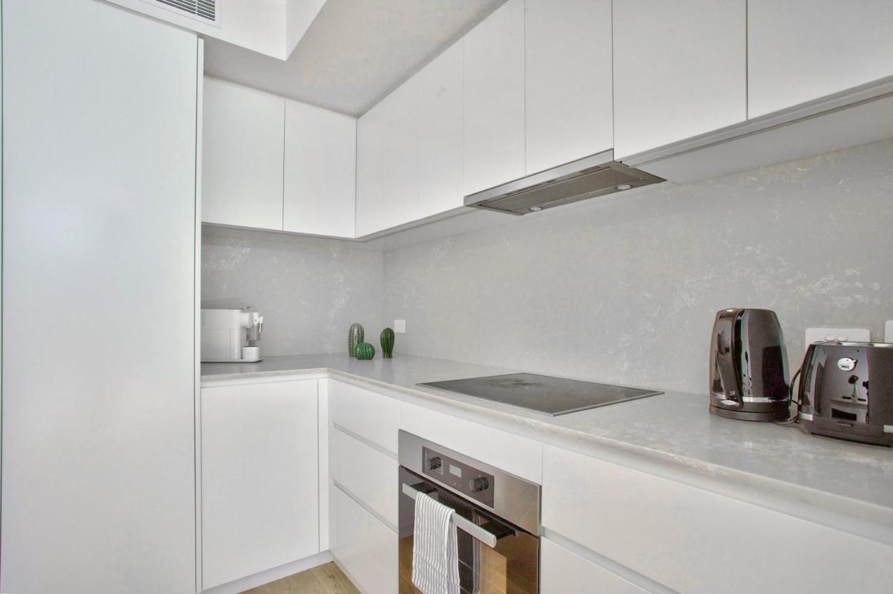 3 Bedrooms - Darling Harbour - Junction St *