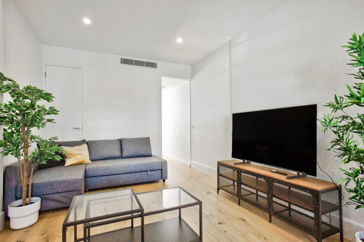 3 Bedrooms - Darling Harbour - Junction St Sydney