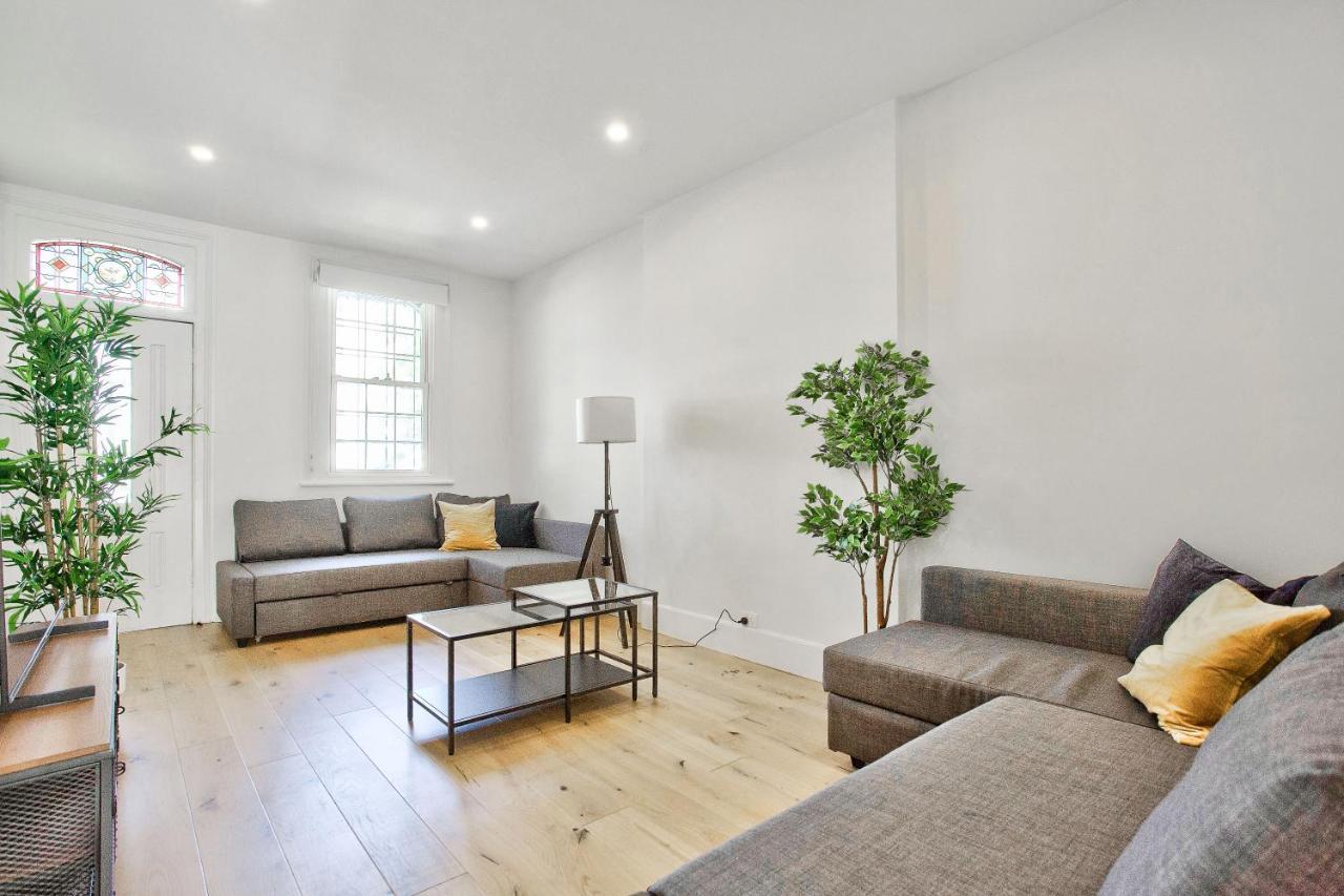 3 Bedrooms - Darling Harbour - Junction St * Sydney